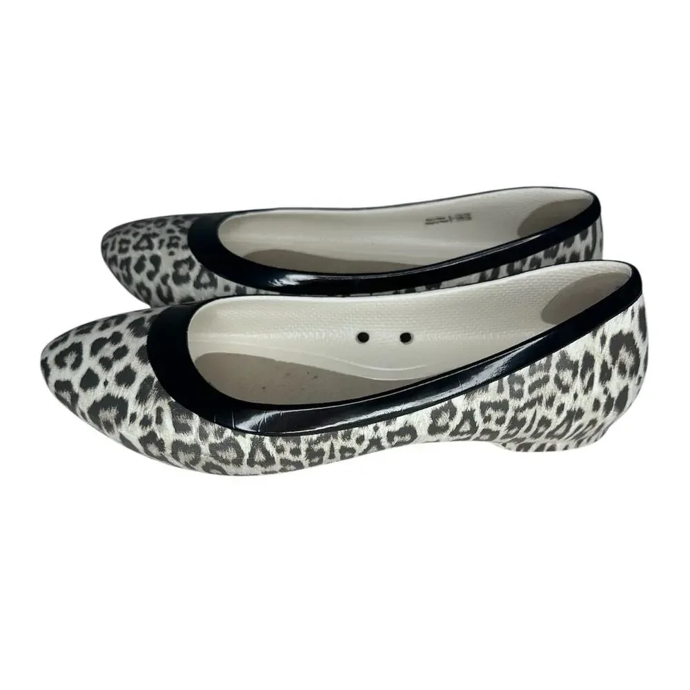 Crocs Lina Leopard Print Graphic Flats Size 7